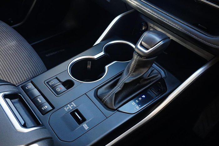 2022 Toyota Kluger GX