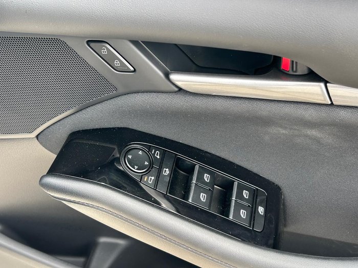 2025 Mazda 3 G20 Pure