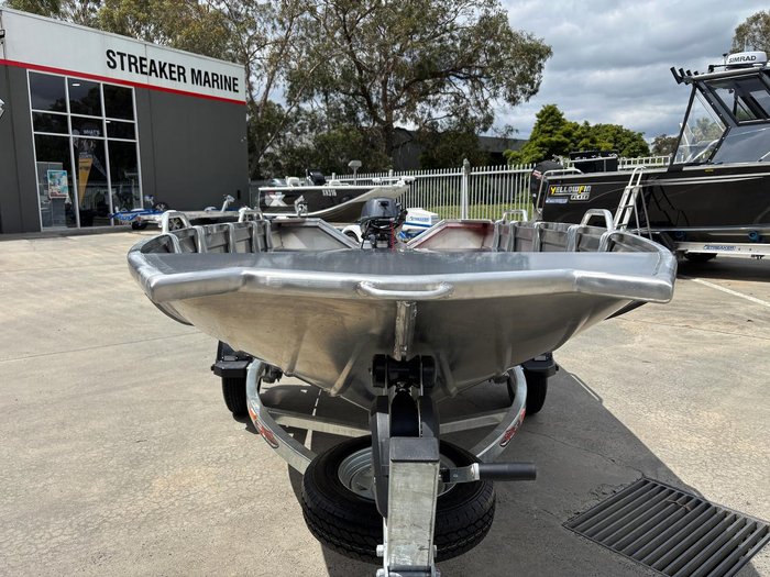 2026 QUINTREX F390 Outback Explorer