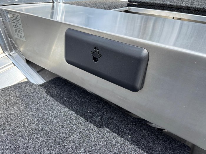 2026 QUINTREX F390 Outback Explorer