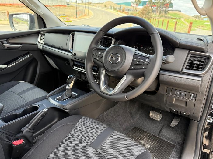 2025 Mazda BT-50 XTR