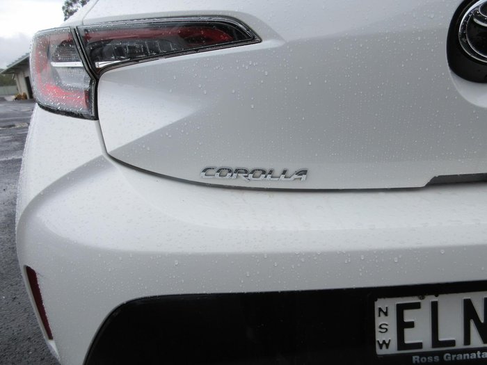 2020 Toyota Corolla Ascent Sport