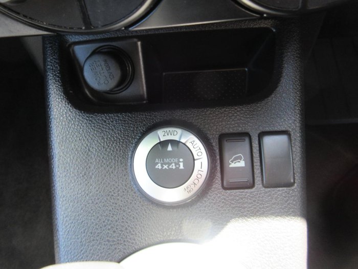 2012 Nissan X-TRAIL ST