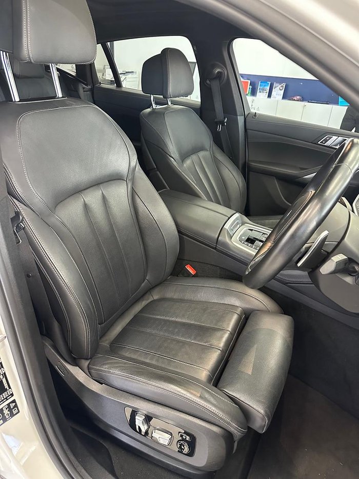 2022 BMW X6 xDrive40i M Sport G06 4X4 Constant Mineral White