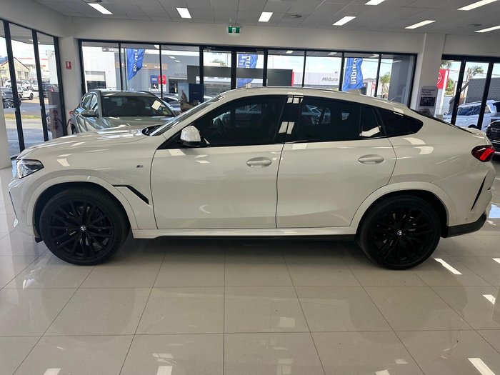2022 BMW X6 xDrive40i M Sport G06 4X4 Constant Mineral White