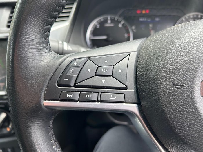 2022 Nissan Navara ST