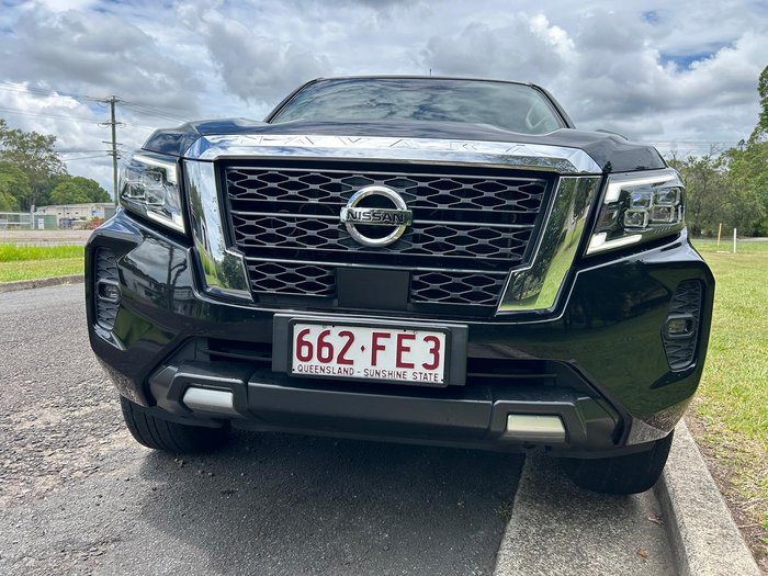 2022 Nissan Navara ST