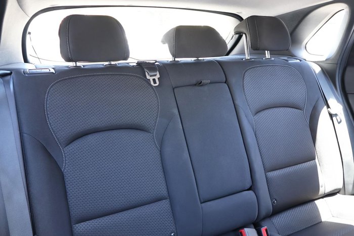 2017 Hyundai i30 Active PD MY18 Polar White