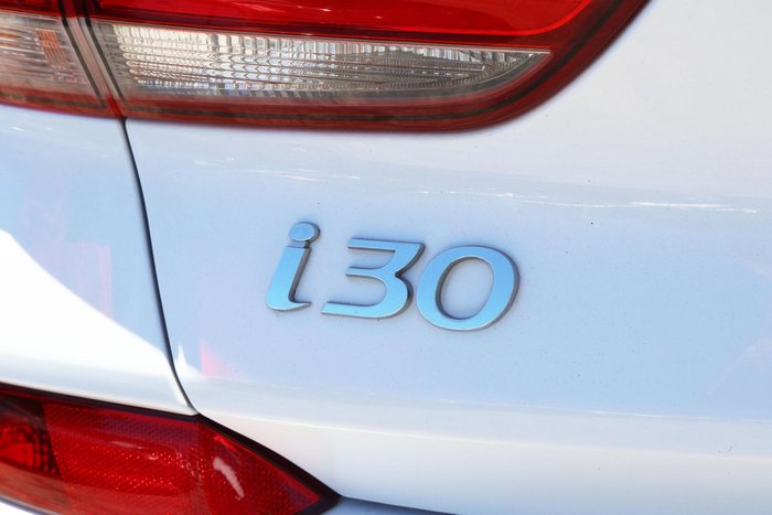 2017 Hyundai i30 Active PD MY18 Polar White