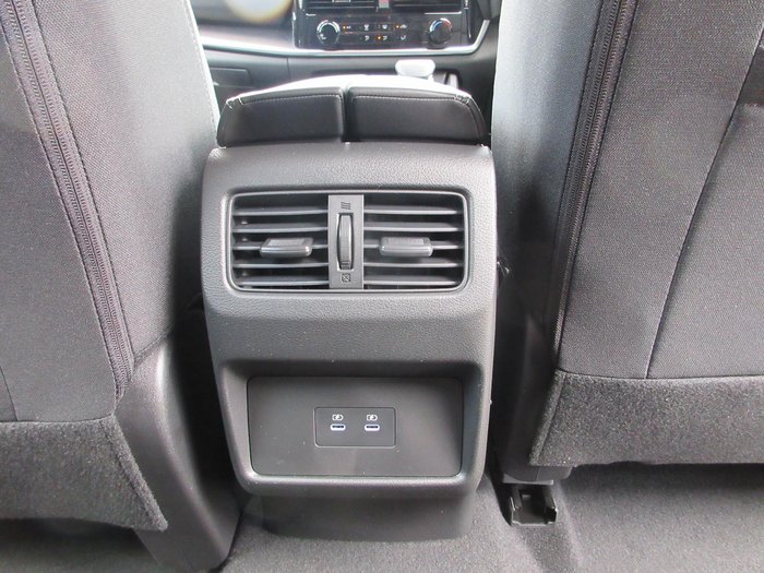 2025 Nissan X-TRAIL ST