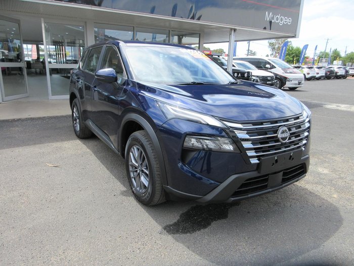 2025 Nissan X-TRAIL ST