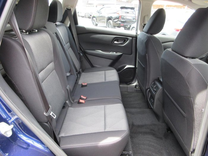 2025 Nissan X-TRAIL ST