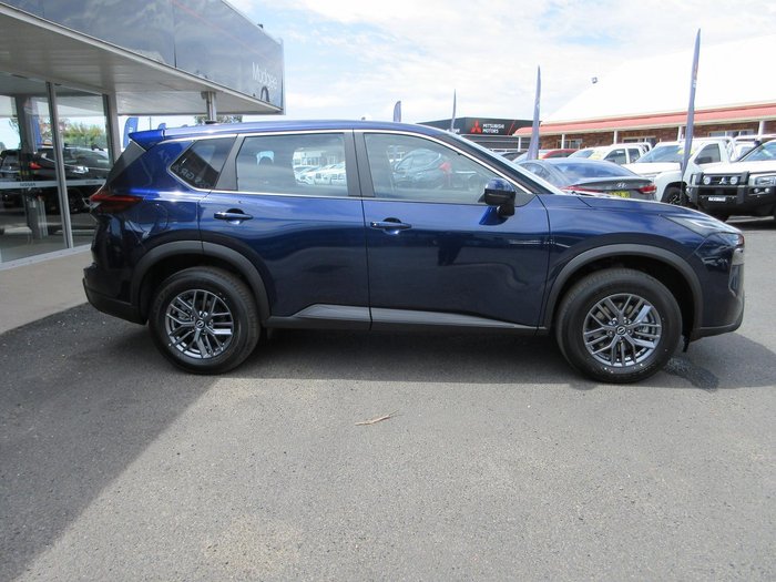 2025 Nissan X-TRAIL ST