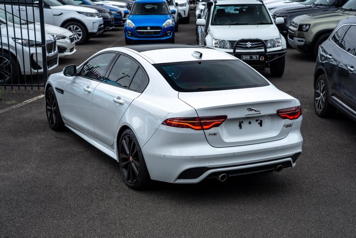 2020 Jaguar XE P300 R-Dynamic SE