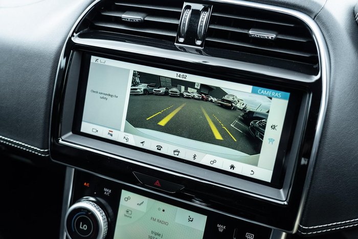 2020 Jaguar XE P300 R-Dynamic SE