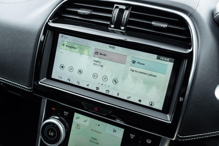 2020 Jaguar XE P300 R-Dynamic SE