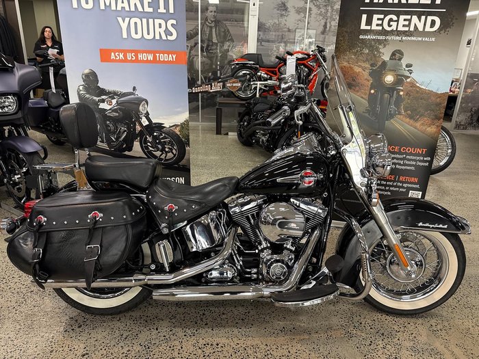 2017 Harley-Davidson Heritage Softail Classic 1690 (FLSTC) Softail Black