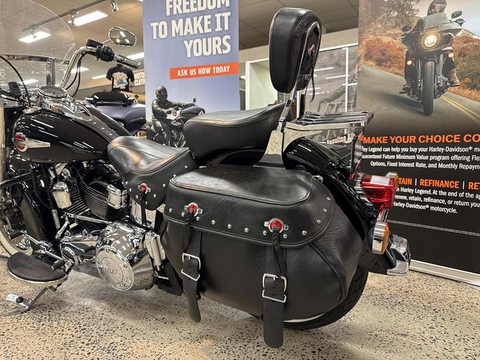 2017 Harley-Davidson Heritage Softail Classic 1690 (FLSTC) Softail Black