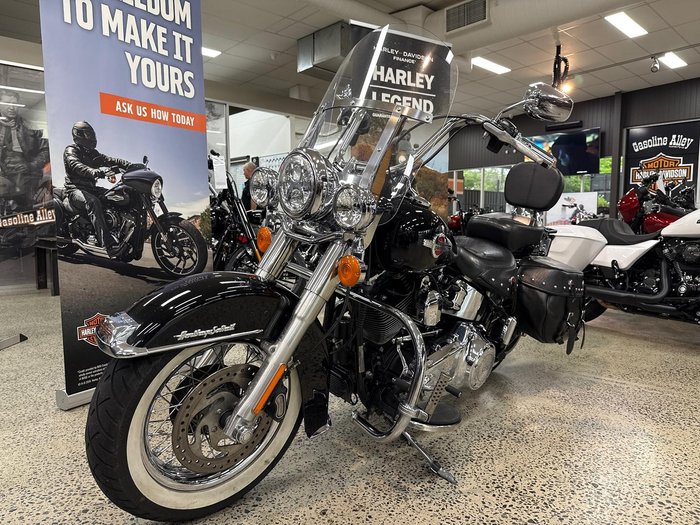 2017 Harley-Davidson Heritage Softail Classic 1690 (FLSTC) Softail Black