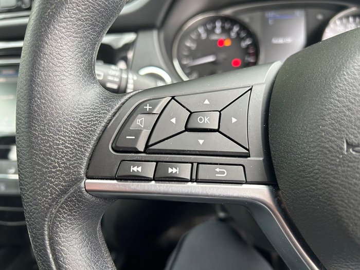 2022 Nissan X-TRAIL ST