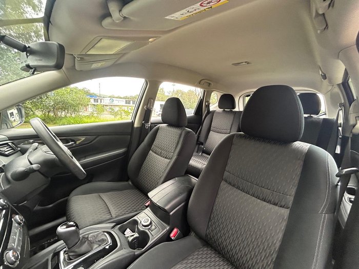 2022 Nissan X-TRAIL ST