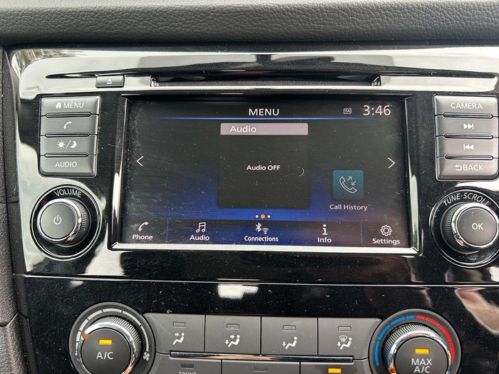 2022 Nissan X-TRAIL ST