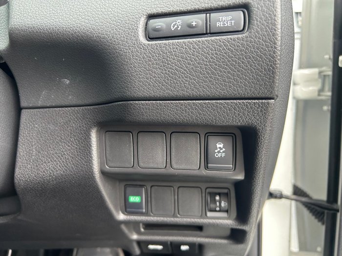 2022 Nissan X-TRAIL ST