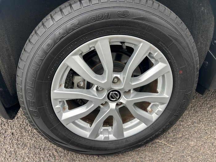 2022 Nissan X-TRAIL ST