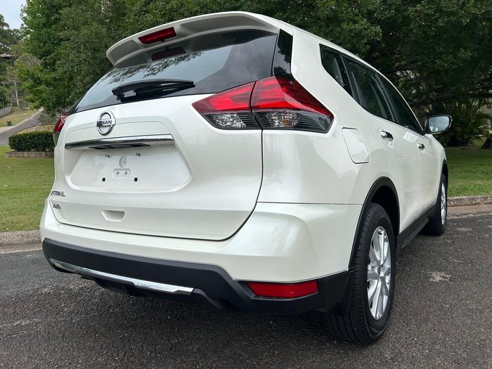 2022 Nissan X-TRAIL ST