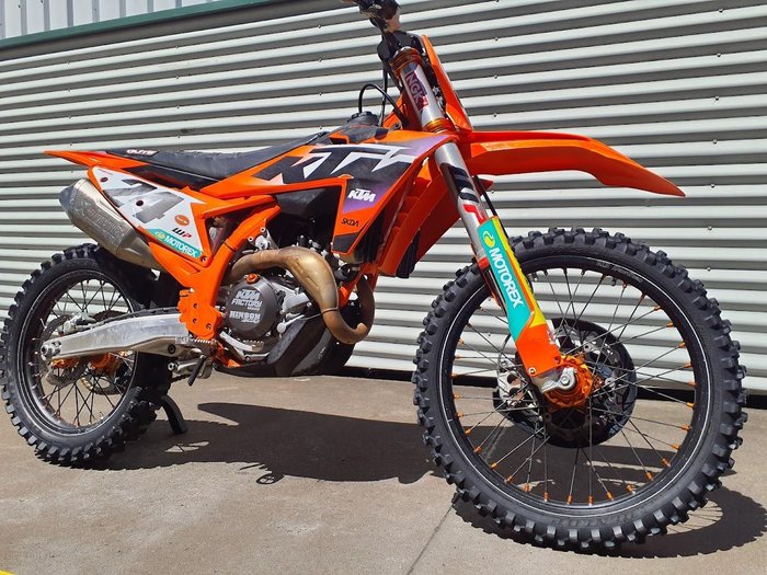 2023 KTM 450 SX-F SX-F Orange