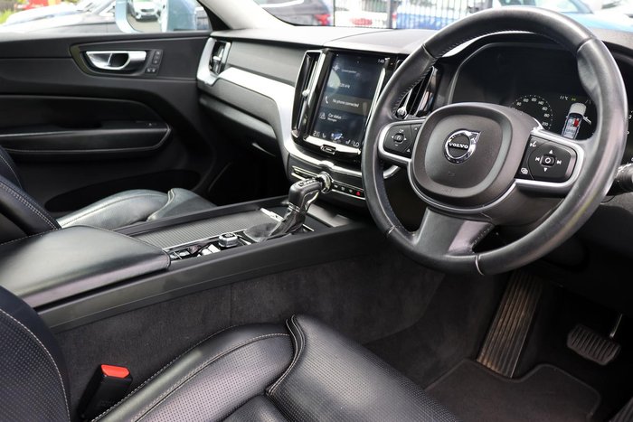 2018 Volvo XC60 D4 Momentum