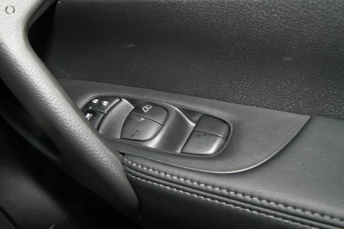 2016 Nissan X-TRAIL ST-L T32 Ivory Pearl