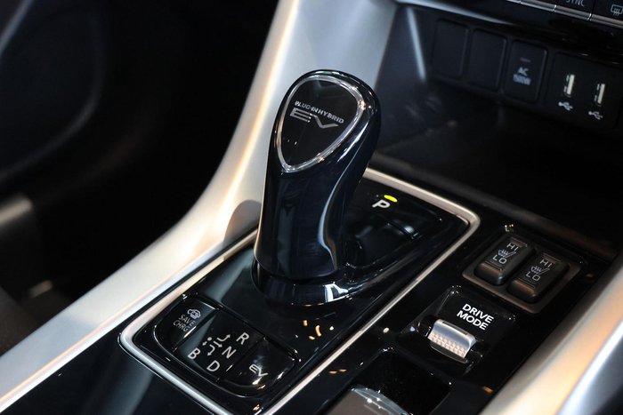 2025 Mitsubishi Eclipse Cross PHEV Aspire YB MY24 AWD Sterling Silver