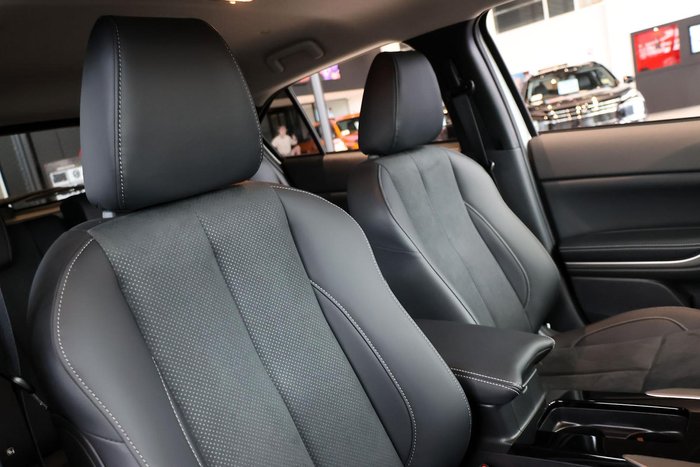 2025 Mitsubishi Eclipse Cross PHEV Aspire YB MY24 AWD Sterling Silver