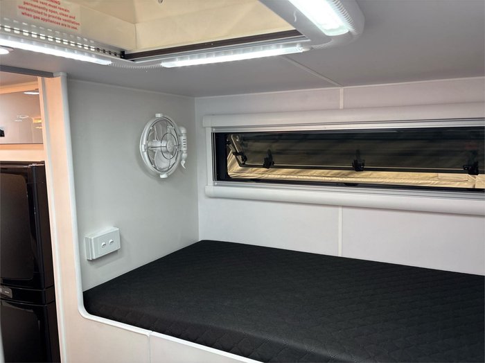 2025 VICTORY CARAVANS Off-Road Family 21
