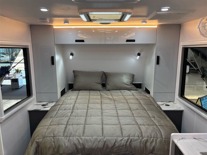 2025 VICTORY CARAVANS Off-Road Family 21