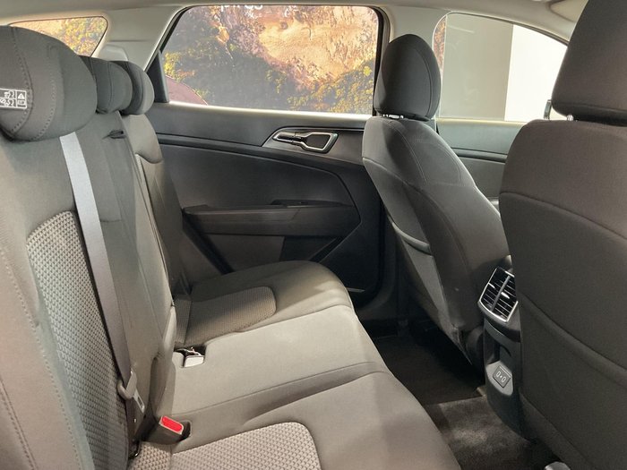 2025 Kia Sportage SX