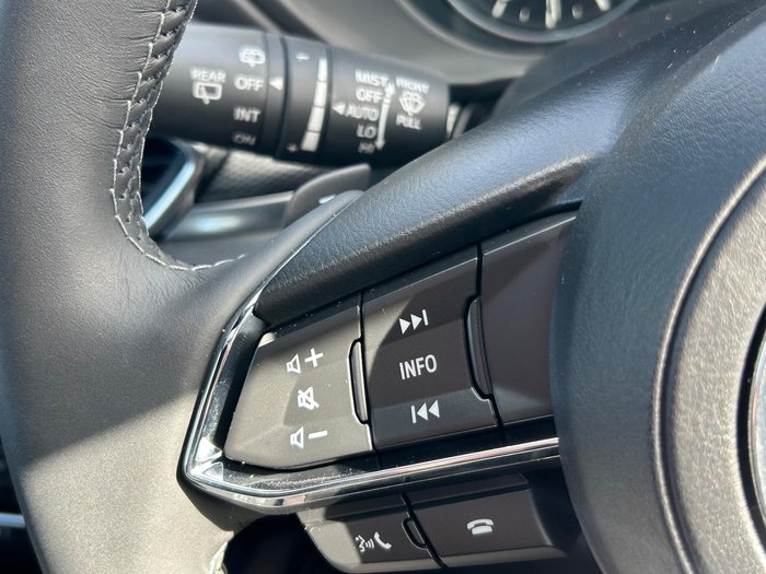 2025 Mazda CX-5 G25 Akera