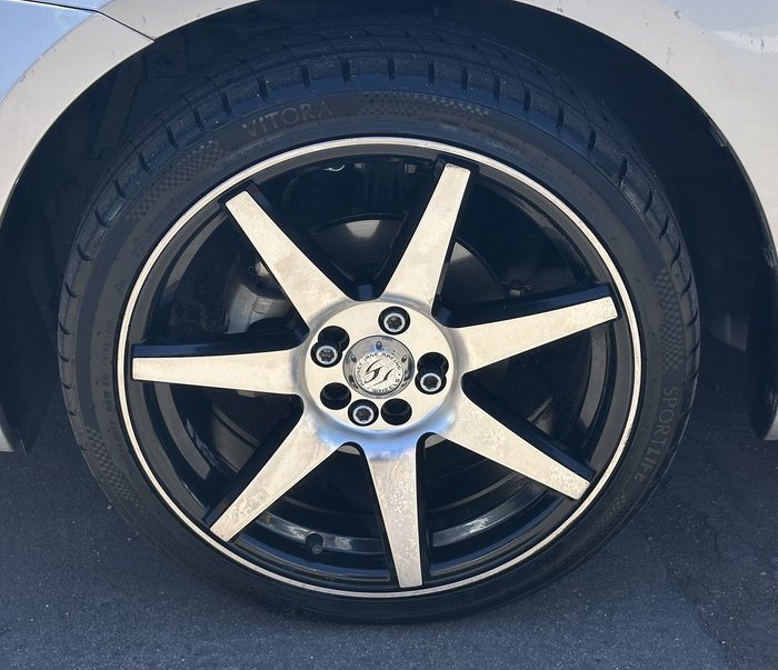 2014 Suzuki Swift GL Navigator