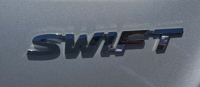 2014 Suzuki Swift GL Navigator