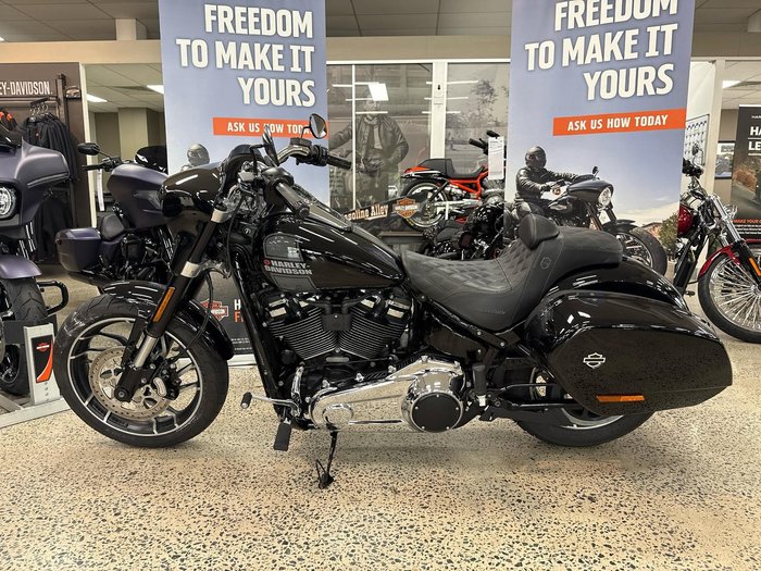 2022 Harley-Davidson Sport Glide 107 (FLSB) Softail Black