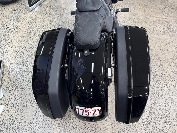 2022 Harley-Davidson Sport Glide 107 (FLSB) Softail Black