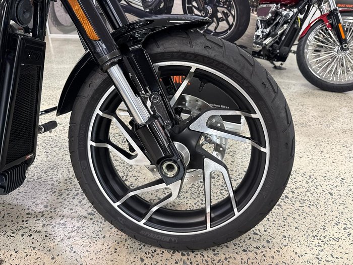 2022 Harley-Davidson Sport Glide 107 (FLSB) Softail Black