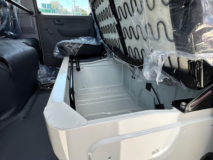 2025 Fuso Canter 4X4