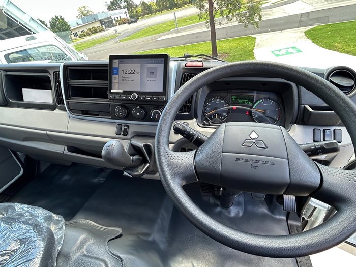 2025 Fuso Canter 4X4