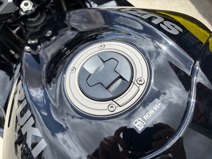 2021 Suzuki GSX1300RA (HAYABUSA) Black