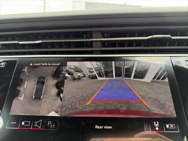 2025 Audi Q7 50 TDI S line