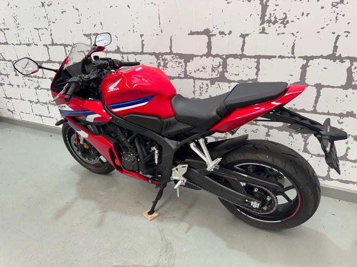 2025 Honda CBR650R E-Clutch CBR 650 Red