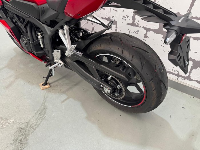 2025 Honda CBR650R E-Clutch CBR 650 Red