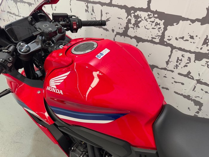 2025 Honda CBR650R E-Clutch CBR 650 Red